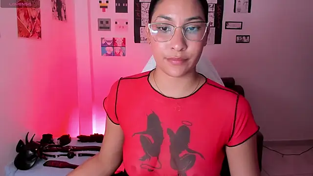 lilithDraven_ webcam