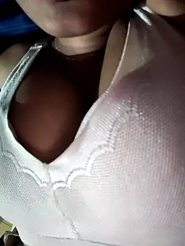 BlushingBunny_ webcam