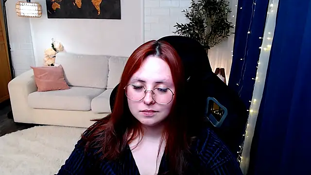 Hennessy_bunny webcam