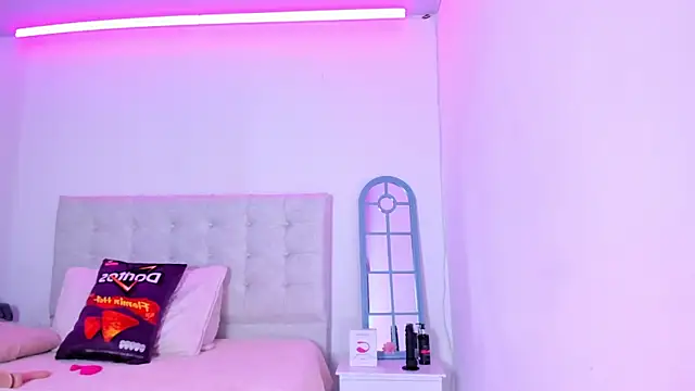 Vanessa_cruz_18 webcam