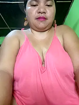 hotpussyxxx33x webcam
