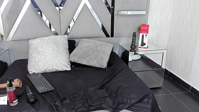 monzerratboyer - MonzerratBoyer's free webcam - UK Sex Cams