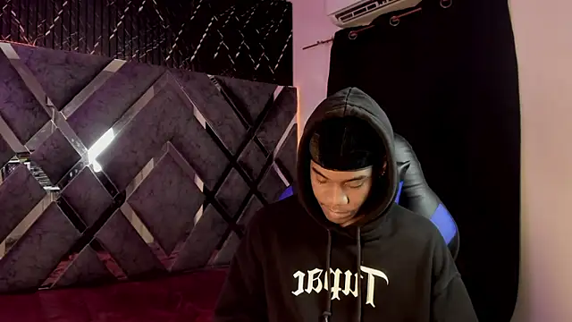 axel_silva4 - Axel_silva4's free webcam - UK Sex Cams