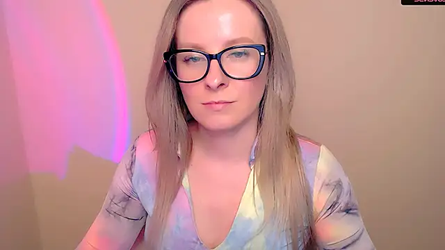 AnnePeach webcam