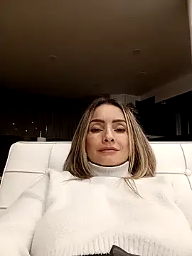 Webcam Model (Loly_Horny)  is live.Free join now!