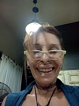 FrozenWaffle Live Webcam on Stripchat