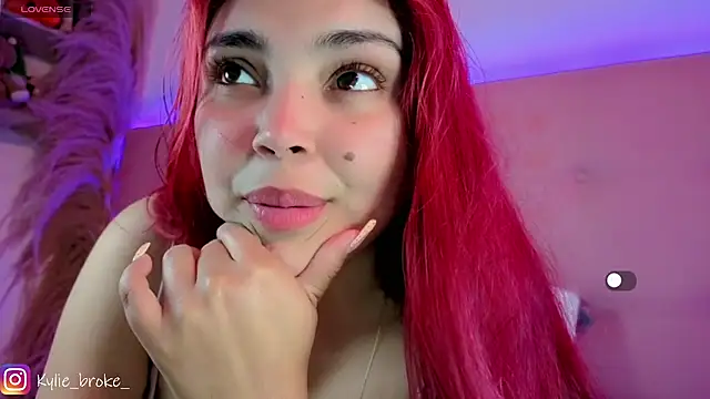 Kylie_brokee webcam