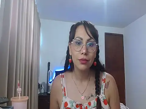 AloLovely_ webcam