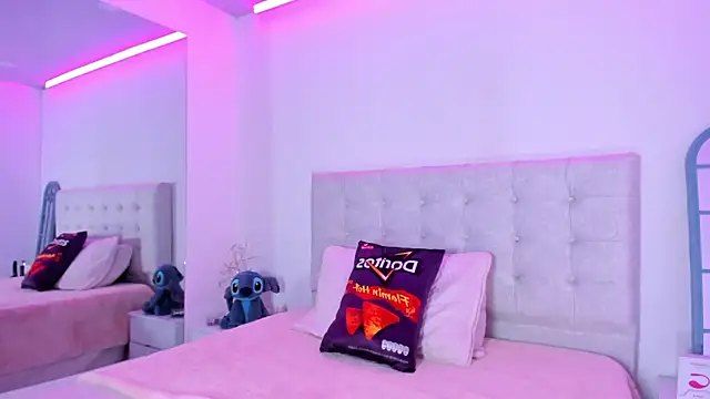 Vanessa_cruz_18 webcam