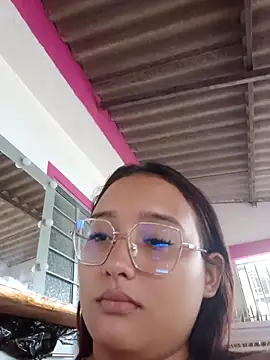 naughty_girl_hot_ webcam