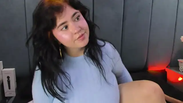 Victoria_Rossy webcam