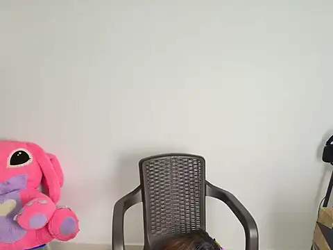 DollsKiara webcam