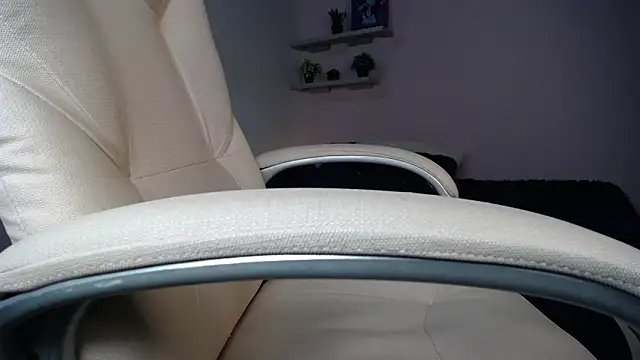 lily_bermudez webcam