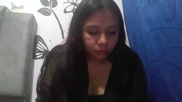 Charis_21 webcam