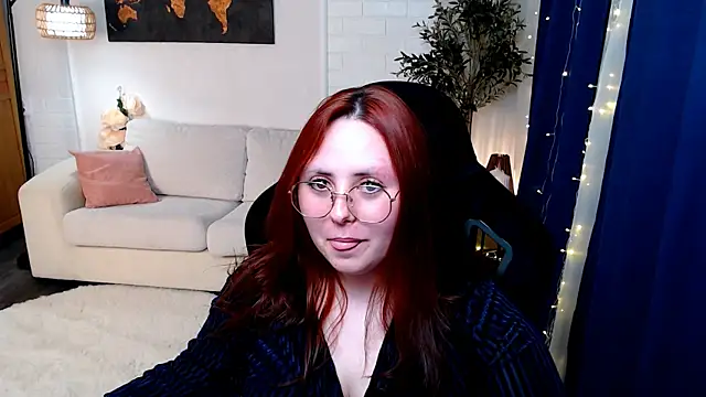 Hennessy_bunny webcam