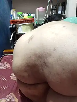 tamilthanushri live sex cam