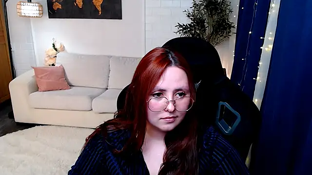 Hennessy_bunny webcam