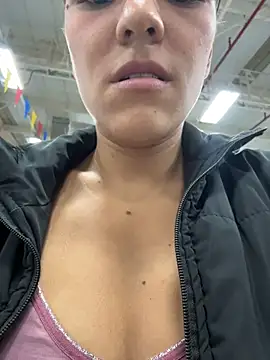 Webcam Model (TaylorrHill)  is live.Free join now!