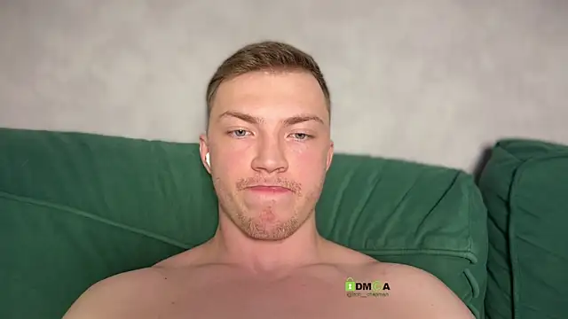iron__chap live sex cam