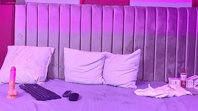 scarlettefire_cr webcam