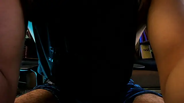 Donovan_Desmond webcam