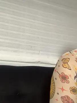 LilithMonette webcam