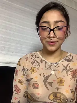 LilithMonette webcam