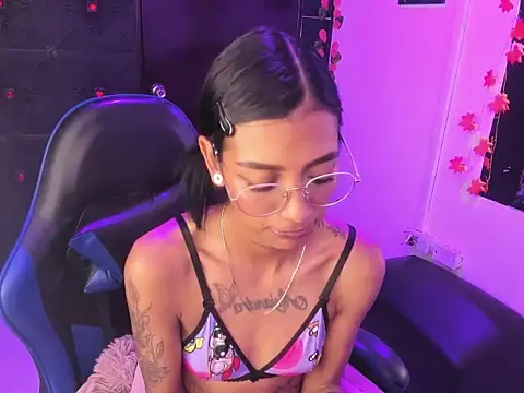 KarlaSlutSkinny__ webcam