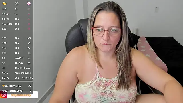 alejandra_milf_ webcam