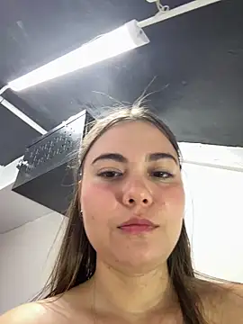 rapunzel069 (F young) - I walk around the store in sexy lingerie