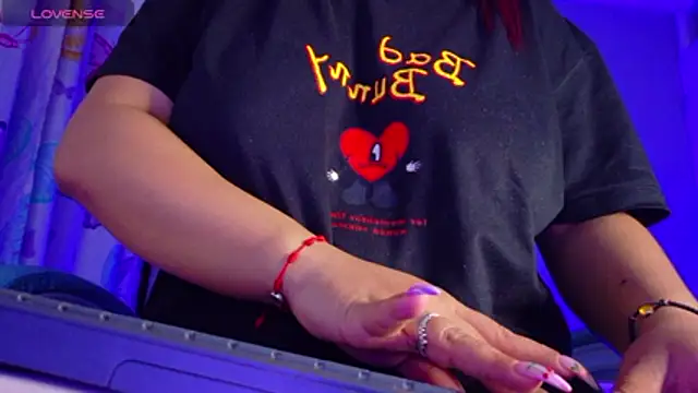 NicolleTaylor webcam