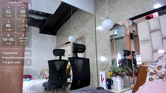 katleya_lewiis webcam