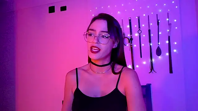 nina_kink Stripchat cam model