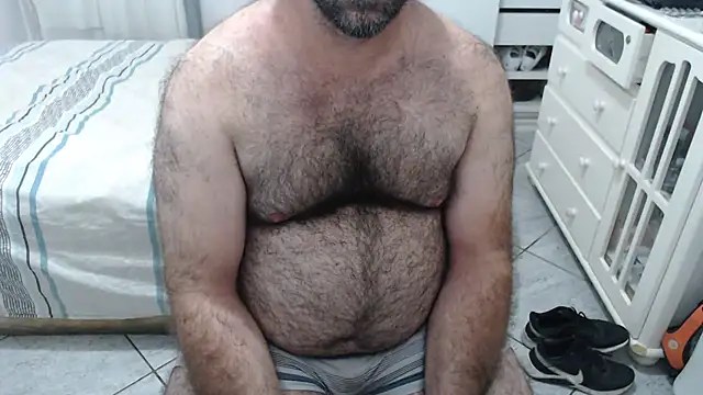 MysterBearMG live sex cam