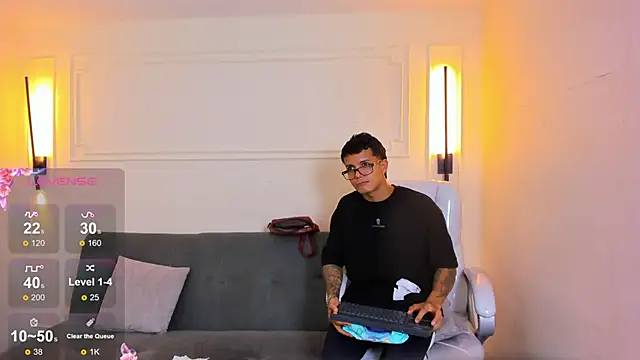 Paradise_boy_s webcam