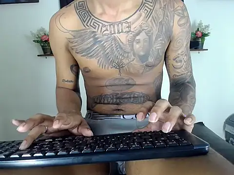 Tatoo_Noah webcam