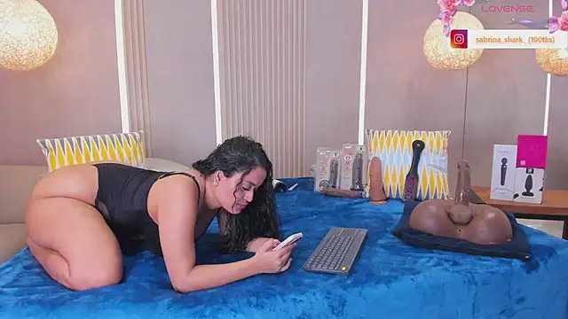 sabrina_shark_ webcam