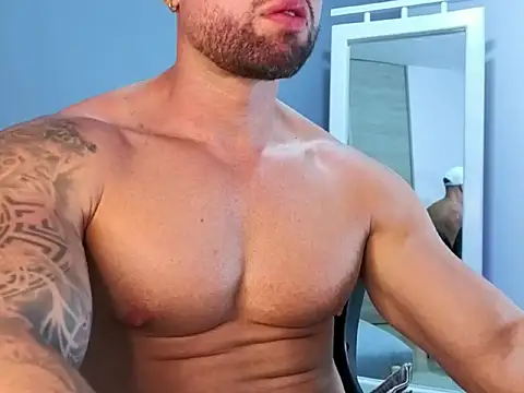 OwenMaximus814 webcam