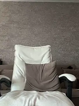 LillySquirtShot webcam