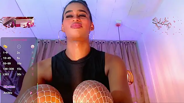 katha_Crawford webcam