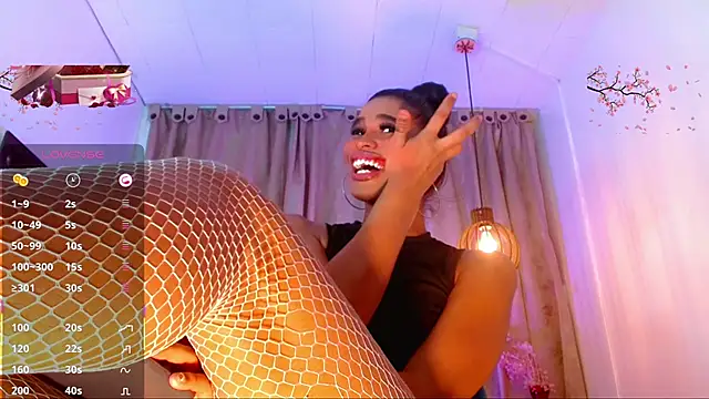 katha_Crawford webcam