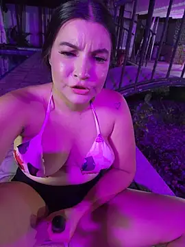 Pretty_Julieta webcam