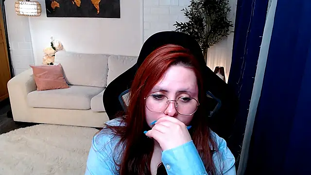 Hennessy_bunny webcam