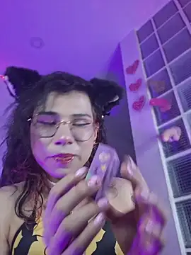 Sweet-SharoKitty webcam