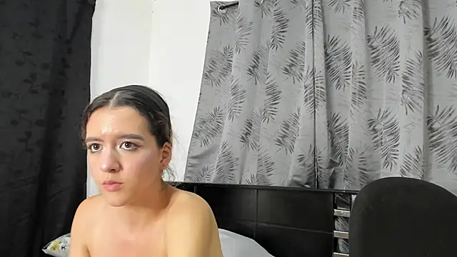 Violeta_Gracee webcam