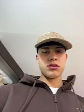 Lander_Cruz's live cam