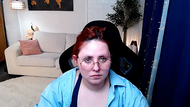 Hennessy_bunny webcam