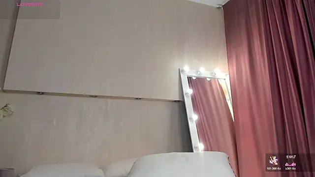 Erika_Carpenter webcam