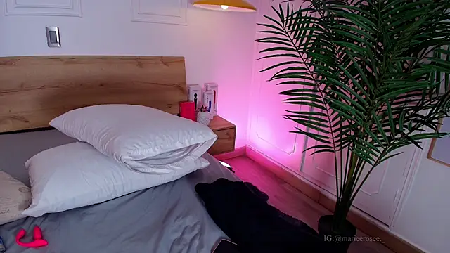 Mariee_rosee webcam