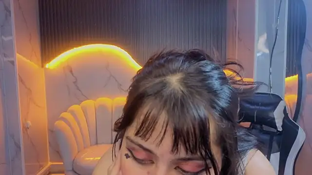 Valerie_moon_b webcam